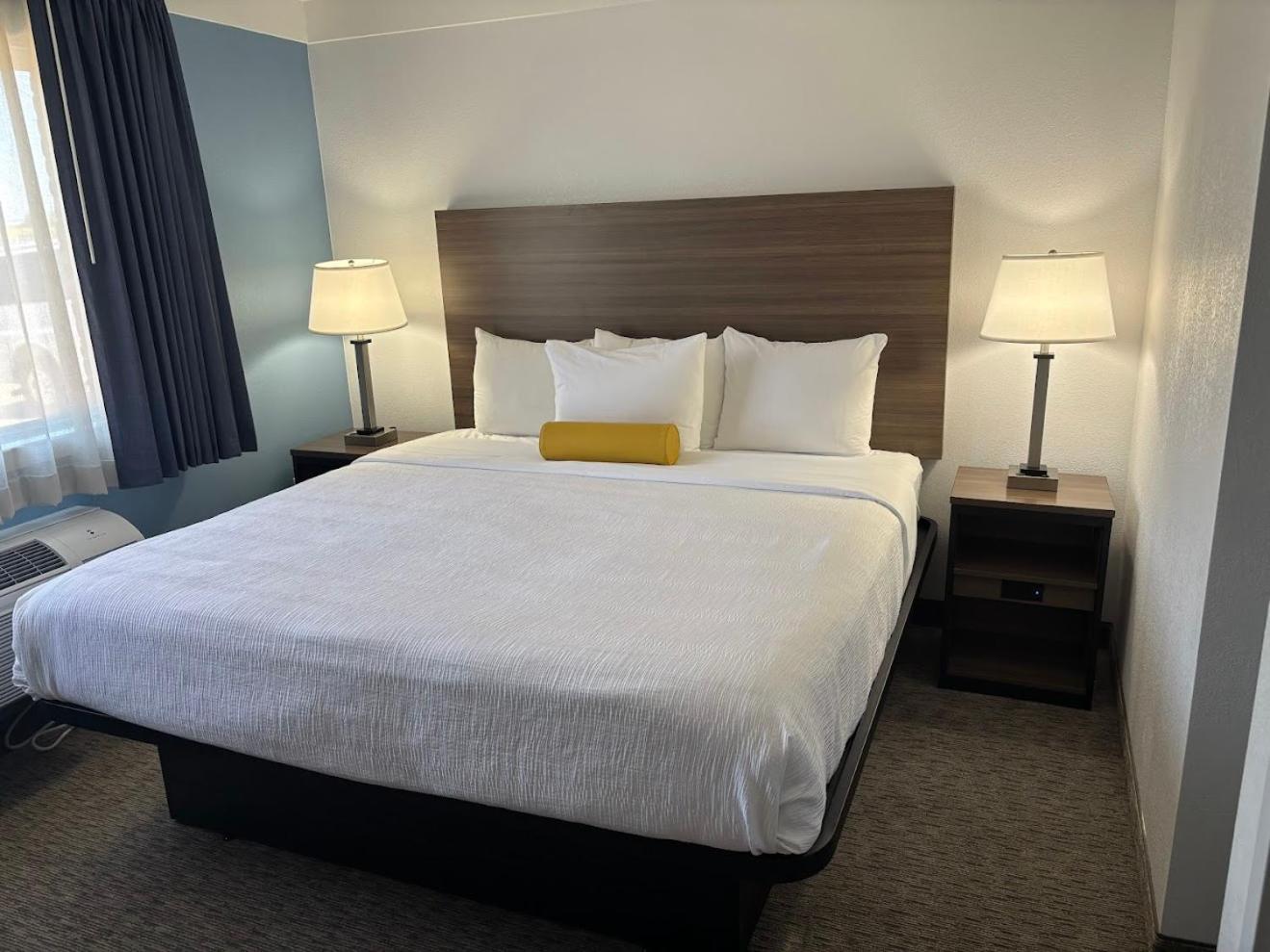 Hotel Pommier Indianola Екстериор снимка